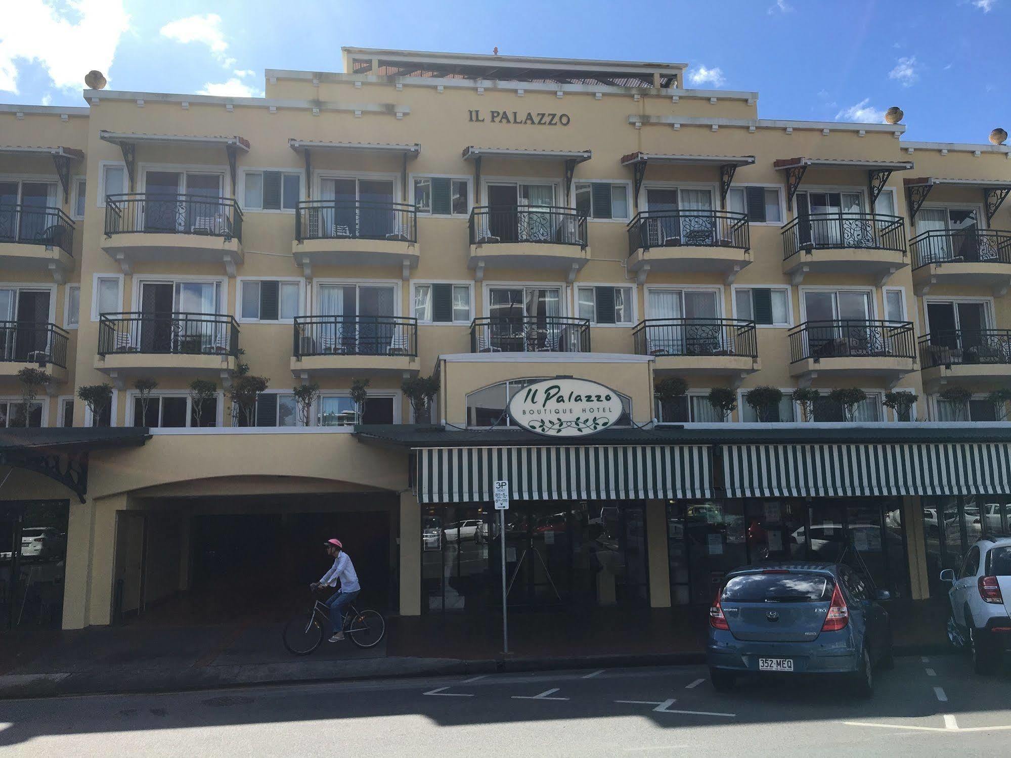 Il Palazzo Holiday Apartments Cairns Exterior foto