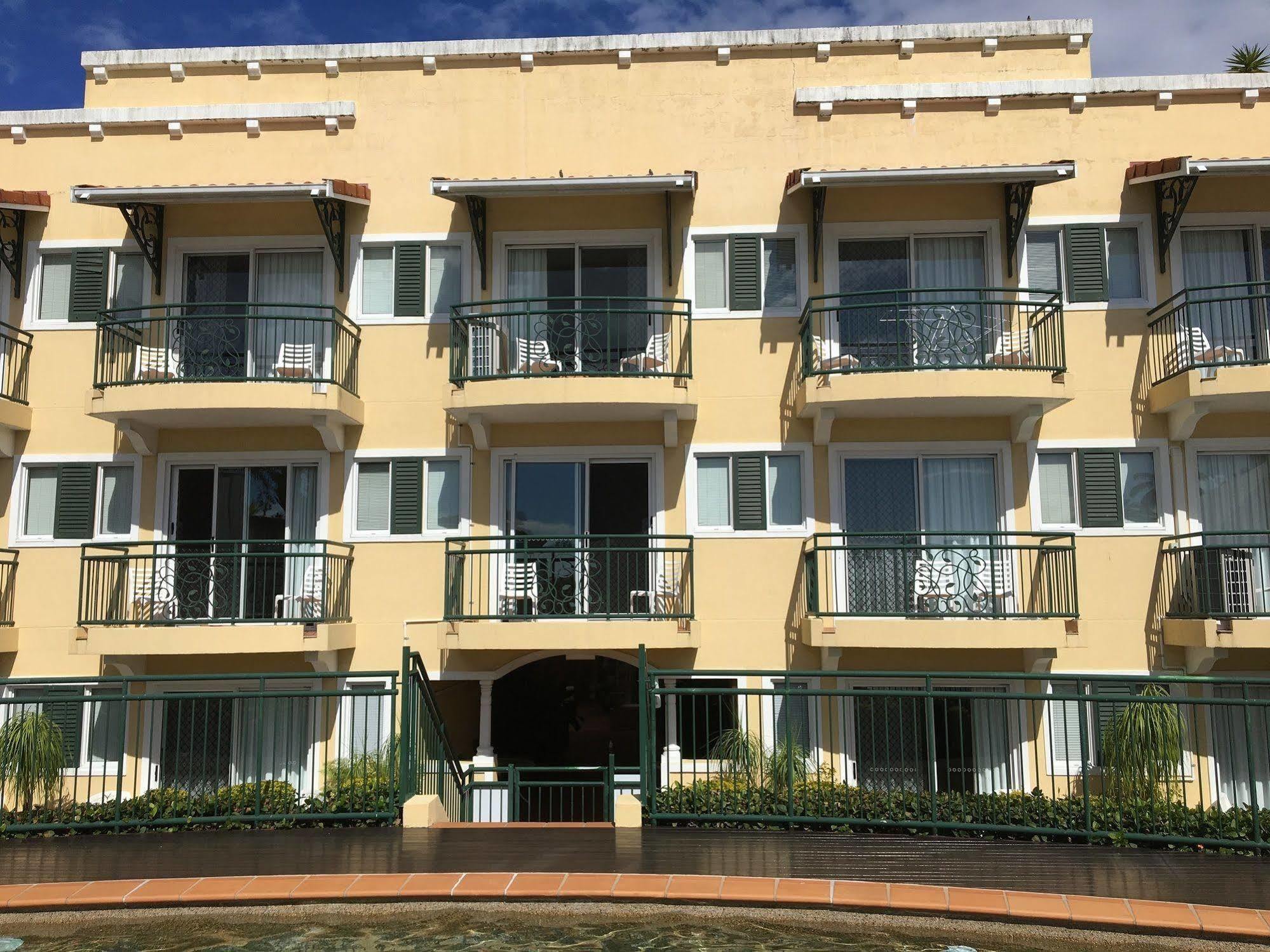 Il Palazzo Holiday Apartments Cairns Exterior foto
